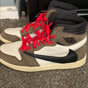 travis scott jordan 1 red laces